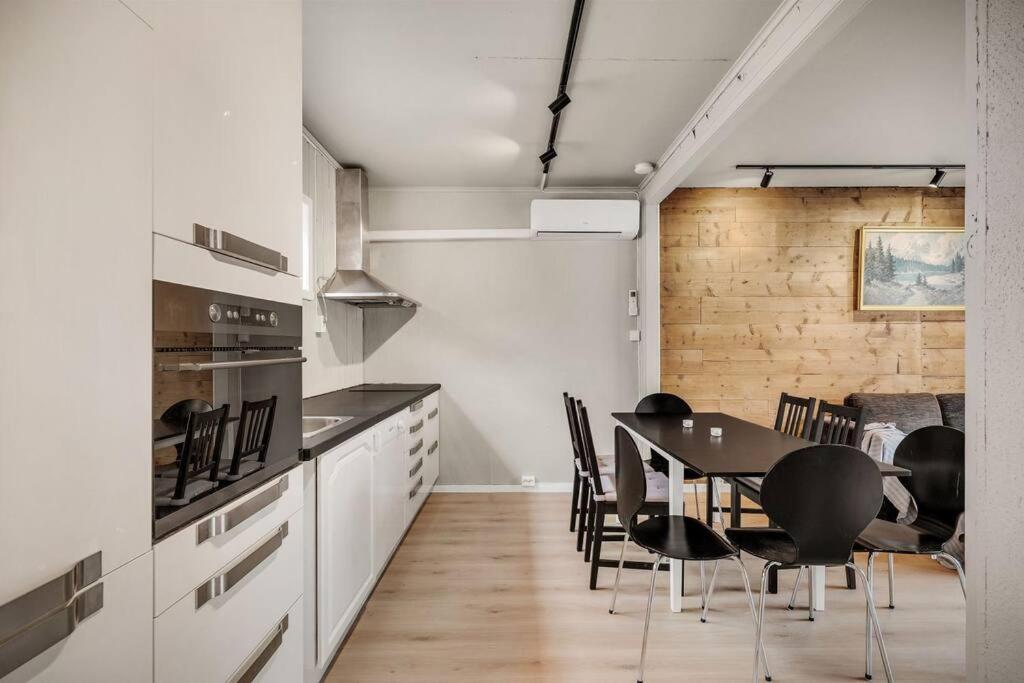 Dinbnb Homes I 4-Bedroom Historical House In Romantic Surroundings Берген Экстерьер фото